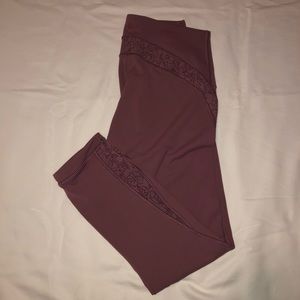 Lululemon wunder under HR Crop 23”